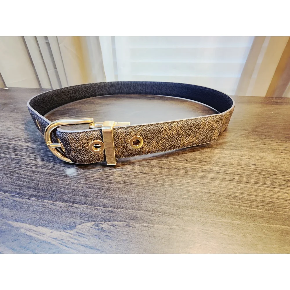 Michael Kors Women REVERSIBLE LEATHER Logo Belt SZ M MEDIUM Dark Brown & Black